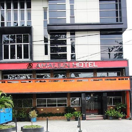 Amaliun Hotel Medan Exterior photo