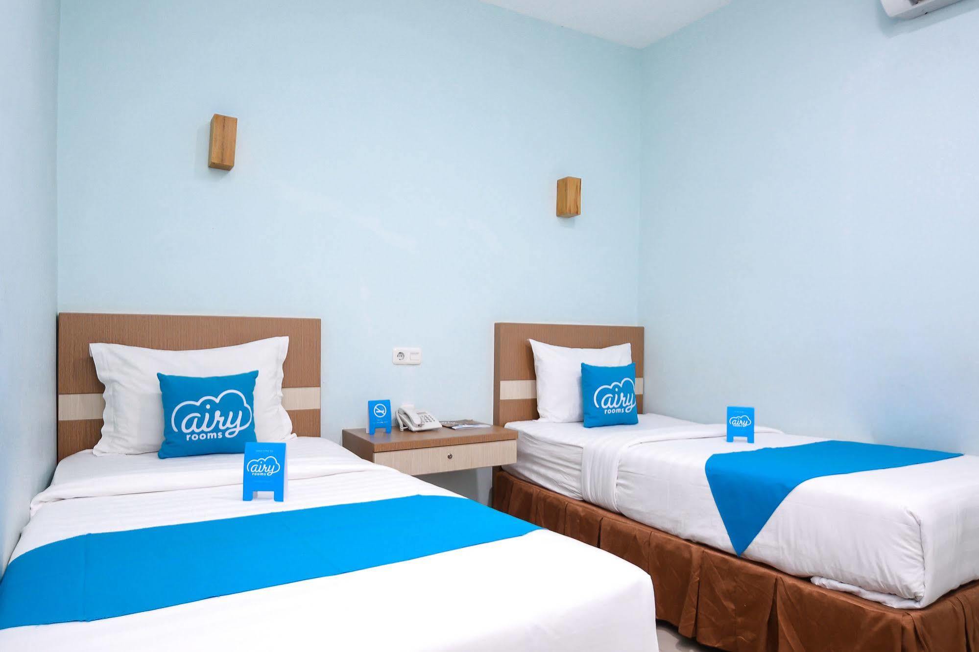 Amaliun Hotel Medan Exterior photo